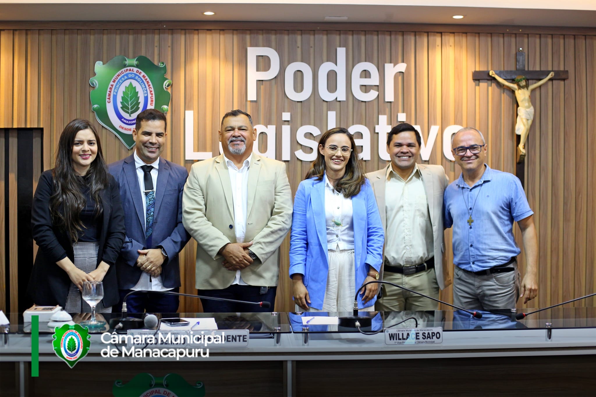 DOIS VEREADORES SUPLENTES TOMAM POSSE NA CÂMARA MUNICIPAL